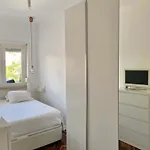 Out Saldanha Apartment Lissabon